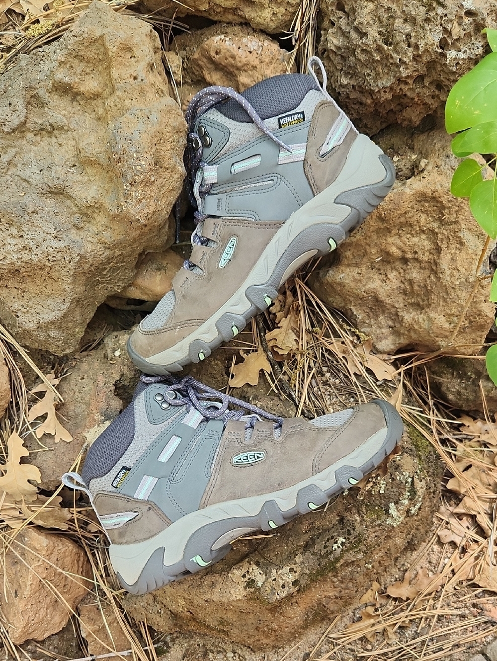 KEEN Mid-Cut Outdoor Hiking Boots